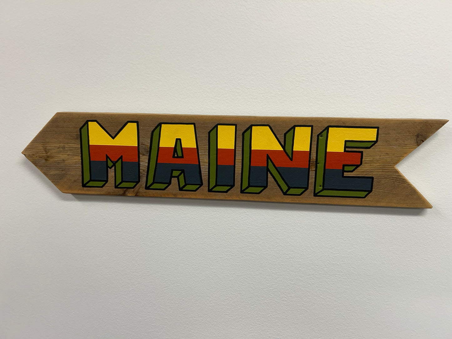 MAINE 3-Tone Pine Fence Sign by Pierce Smith