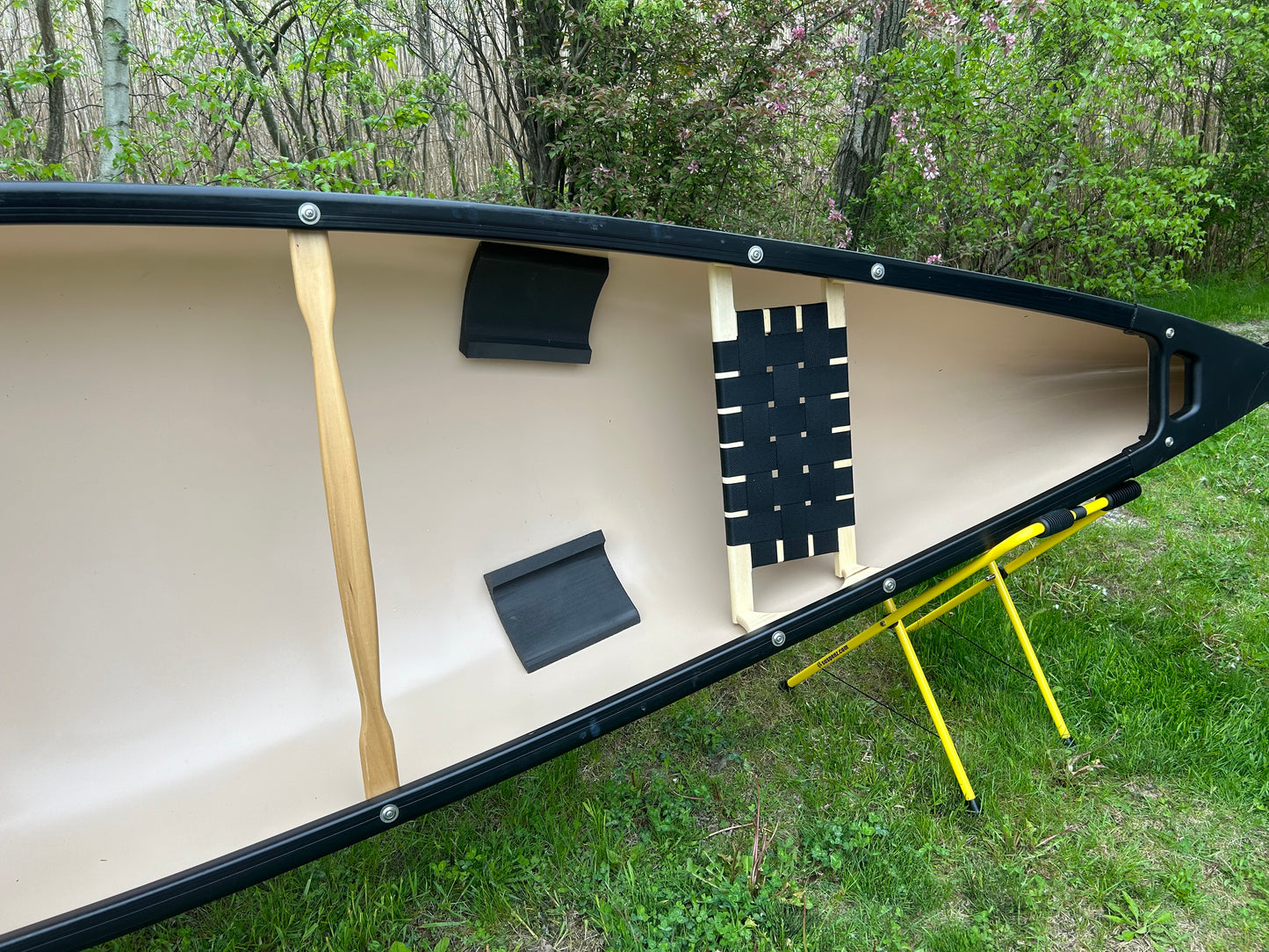 Esquif Prospecteur Sport T-Formex Lite Tandem Canoe, Mango with Knee Pads | Demo Model