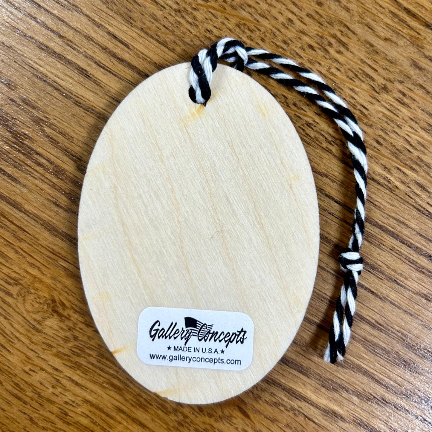 Back view of Ski lodge collectible (magnet)